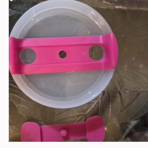 Strawberry Shortcake x Stanley quencher water bottle cup loveshackfancy - Picture 2 of 4